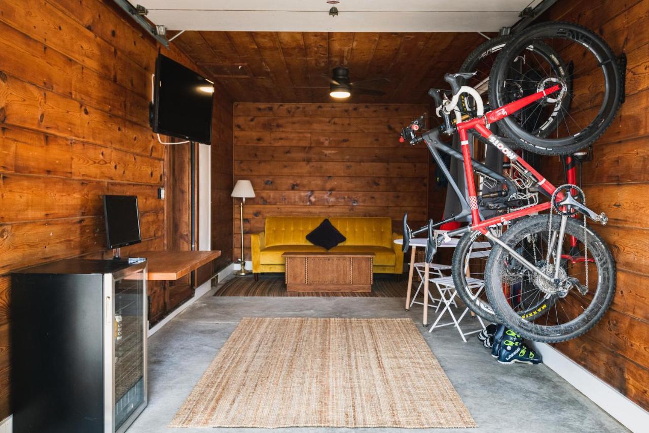 Left Coast Lodge - Pet Friendly Sisters Kültér fotó