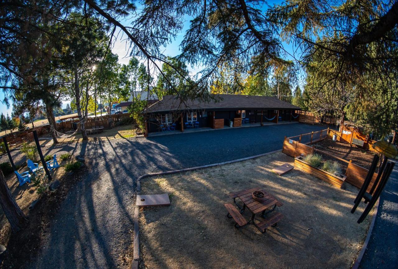 Left Coast Lodge - Pet Friendly Sisters Kültér fotó
