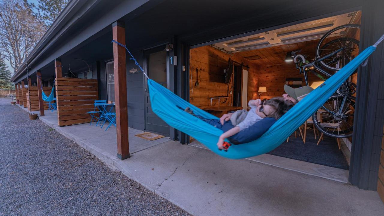 Left Coast Lodge - Pet Friendly Sisters Kültér fotó