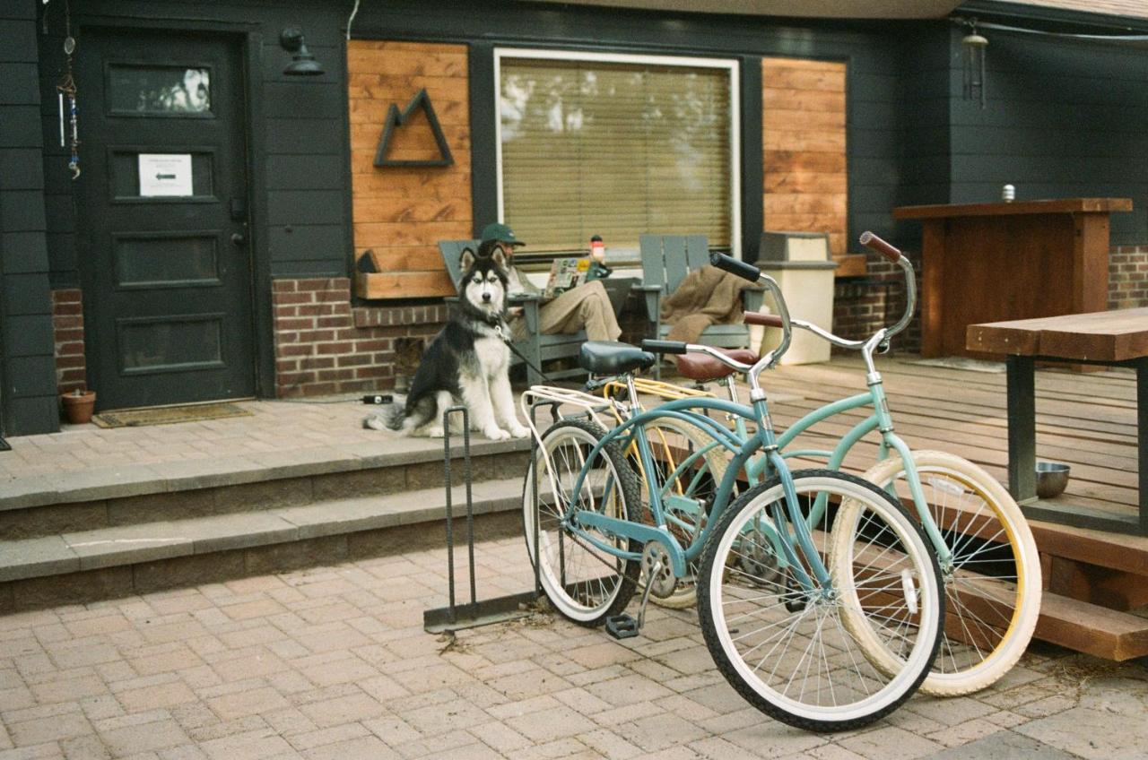 Left Coast Lodge - Pet Friendly Sisters Kültér fotó